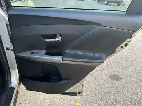 Used 2013 Toyota Venza XLE image 21