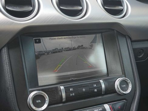 Used 2019 Ford Mustang Premium RWD image 23