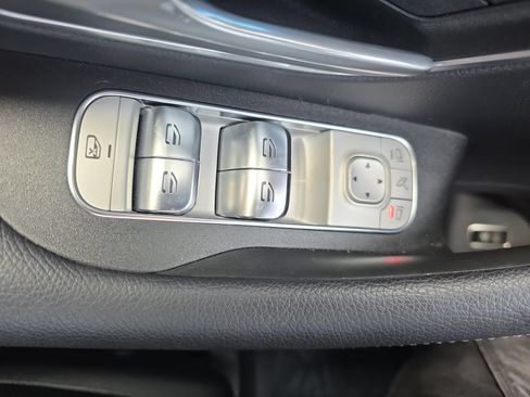 Certified 2025 Mercedes-Benz GLS 450 4MATIC image 27