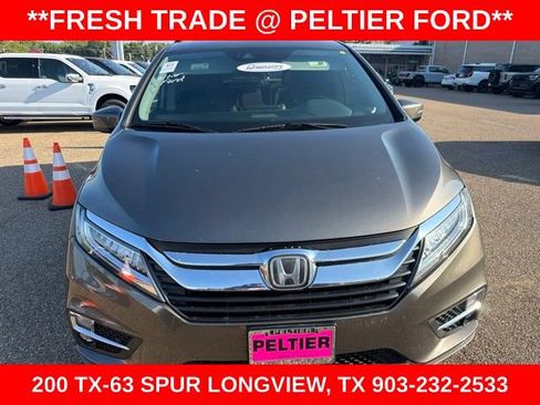 Used 2018 Honda Odyssey Elite image 2