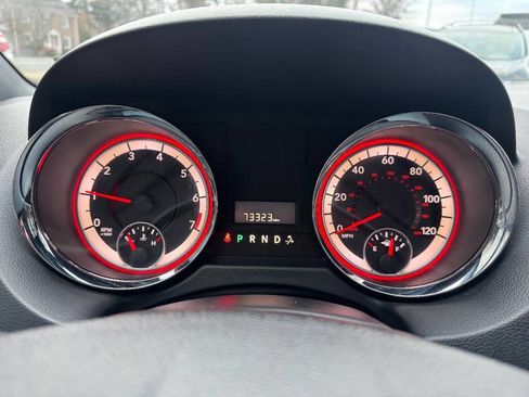 Used 2017 Dodge Grand Caravan SXT image 14