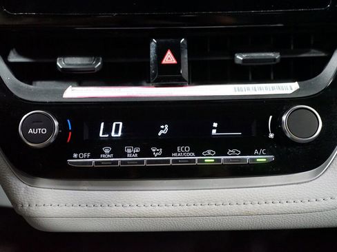 Used 2024 Toyota Corolla SE image 20