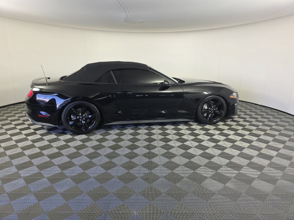 Used 2021 Ford Mustang GT Premium w/ Black Accent Package RWD image 6