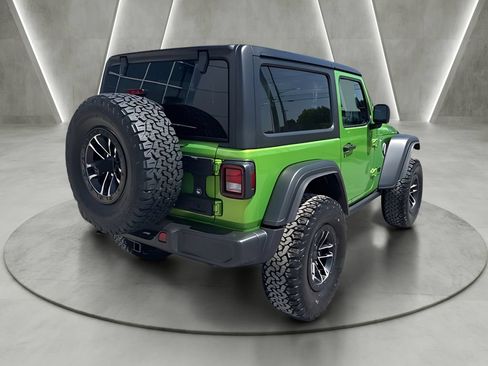 Used 2025 Jeep Wrangler Sport AWD/4WD image 3