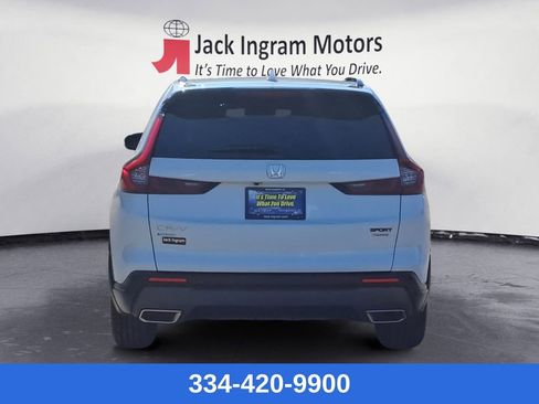 Used 2024 Honda CR-V Sport Touring image 4