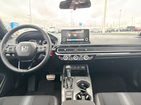 Certified 2025 Honda Civic Sport image 12