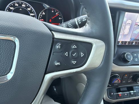 Used 2021 GMC Acadia Denali w/ Denali Ultimate Package image 32