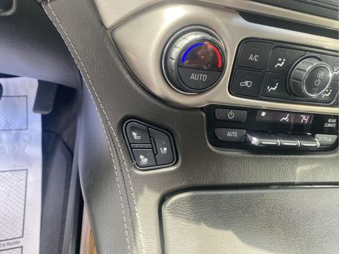 Used 2020 GMC Yukon Denali w/ Denali Premium Package AWD/4WD image 44