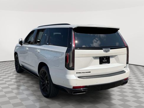 Used 2022 Cadillac Escalade Sport Platinum w/ LPO, ONYX Package AWD/4WD image 4