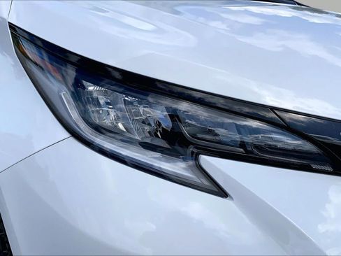 Used 2026 Toyota Sienna XLE Woodland Edition AWD/4WD image 27