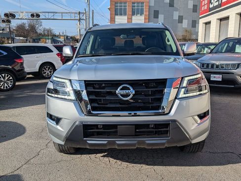 Used 2022 Nissan Armada SV w/ SV Appearance Package RWD image 4