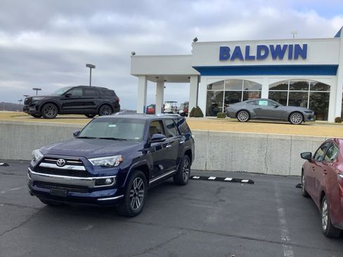 Used 2020 Toyota 4Runner Limited image 3