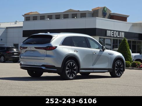 Used 2024 MAZDA CX-90 Plug-In Hybrid w/ Premium Pkg AWD/4WD image 7