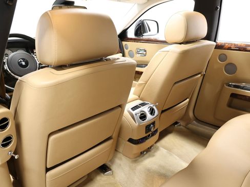 Used 2010 Rolls-Royce Ghost RWD image 58