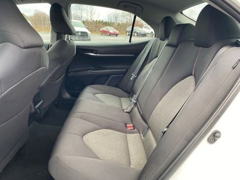 Used 2020 Toyota Camry LE image 15