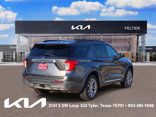 Used 2020 Ford Explorer XLT w/ Equipment Group 202A AWD/4WD image 6