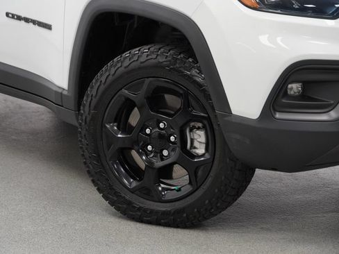 Used 2024 Jeep Compass Trailhawk w/ Trailhawk Elite Group AWD/4WD image 4
