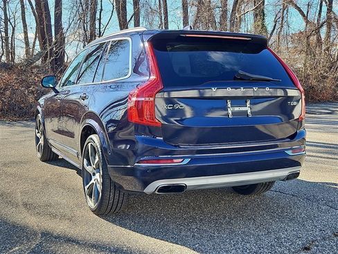 Used 2017 Volvo XC90 T8 Inscription w/ Luxury Package image 3