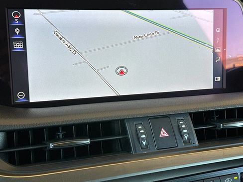 Used 2019 Lexus ES 300h w/ Accessory Package 2 FWD image 19