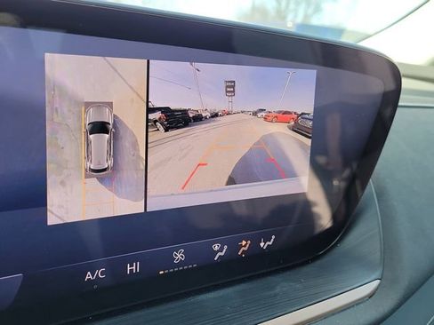 Used 2025 Buick Envision Sport Touring image 27