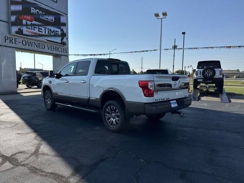 Used 2017 Nissan Titan Platinum Reserve AWD/4WD image 3