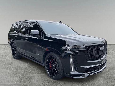Certified 2023 Cadillac Escalade V image 7
