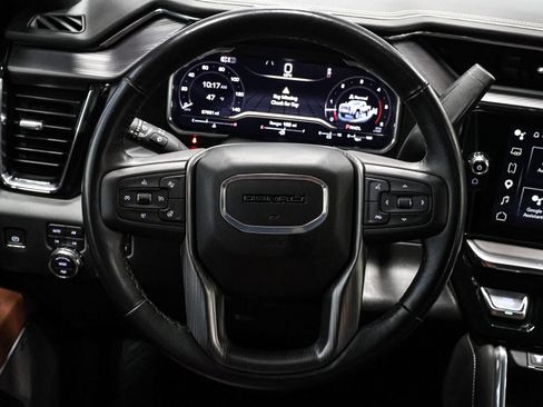 Certified 2025 GMC Sierra 2500 Denali Ultimate AWD/4WD image 37