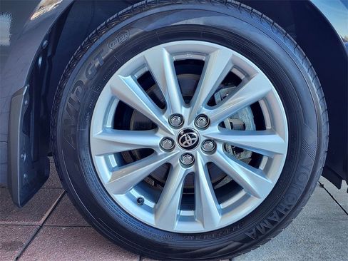 Used 2024 Toyota Corolla SE image 4