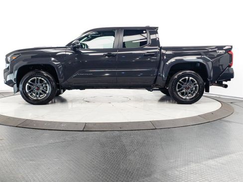 Certified 2024 Toyota Tacoma TRD Sport w/ TRD Sport Upgrade Package image 8