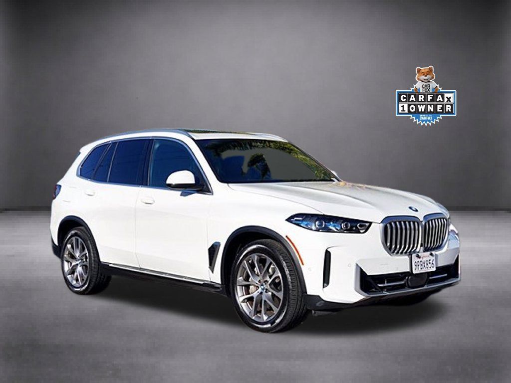 Used 2025 BMW X5 xDrive50e AWD/4WD image 2