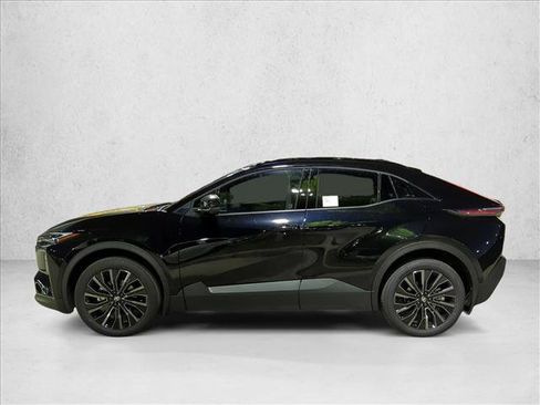 New 2026 Toyota C-HR AWD/4WD image 5