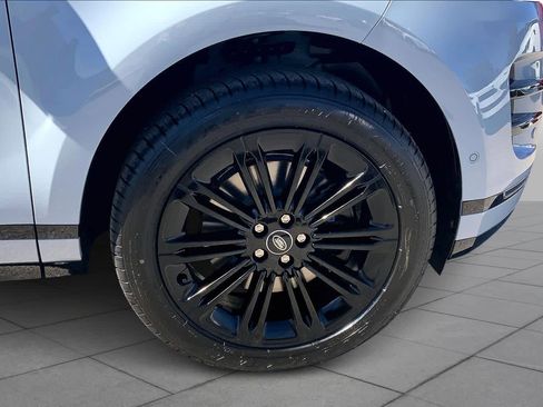 New 2026 Land Rover Range Rover Evoque Dynamic SE AWD/4WD image 11