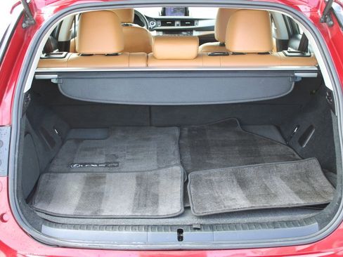 Used 2013 Lexus CT 200h w/ Premium Pkg w/Navigation image 28