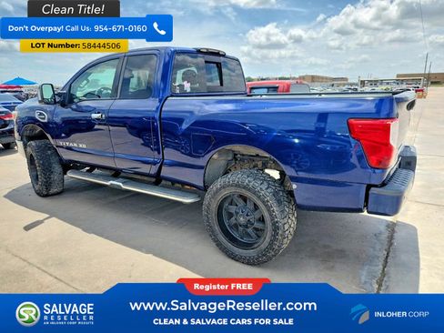 Used 2017 Nissan Titan SV AWD/4WD image 3