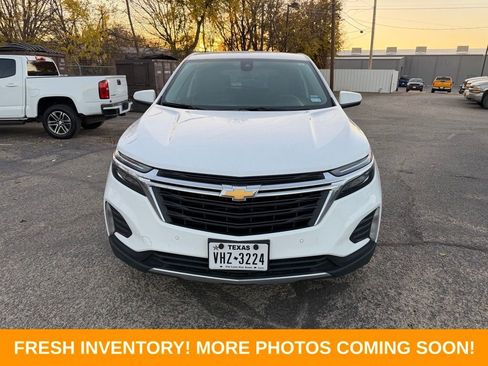 Used 2024 Chevrolet Equinox LT image 2