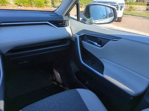 Certified 2025 Toyota RAV4 XLE image 16