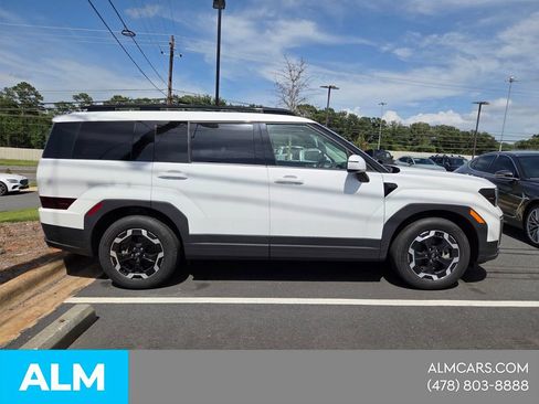 Used 2024 Hyundai Santa Fe SEL AWD/4WD image 16