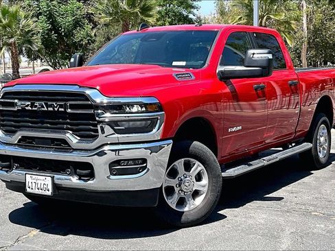 Certified 2026 RAM 2500 Big Horn AWD/4WD image 2