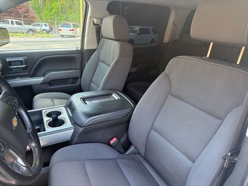 Used 2018 Chevrolet Silverado 1500 LT w/ All Star Edition image 9