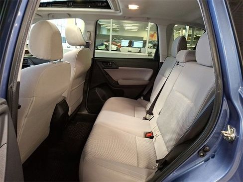 Used 2018 Subaru Forester 2.5i Premium w/ All-Weather Package image 12