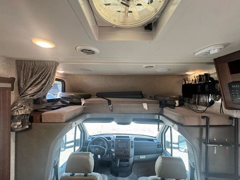 Used 2016 Mercedes-Benz Sprinter 3500 image 43