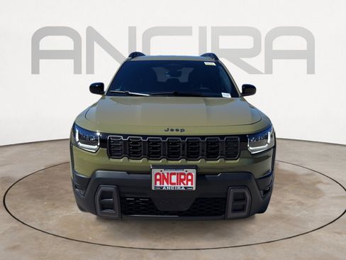New 2026 Jeep Cherokee Laredo image 5