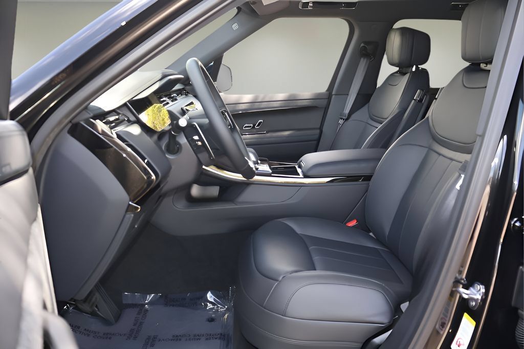 New 2026 Land Rover Range Rover Sport SE AWD/4WD image 11