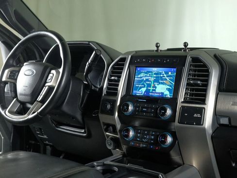 Used 2021 Ford F250 Platinum w/ FX4 Off-Road Package image 23