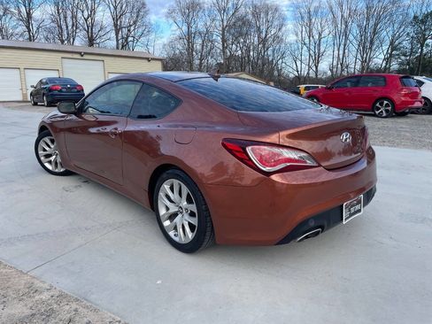 Used 2013 Hyundai Genesis 2.0T image 13