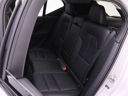 Certified 2025 Volvo XC40 B5 Plus w/ Protection Package Premier image 14