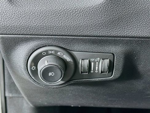 Certified 2018 Jeep Compass Limited AWD/4WD image 16