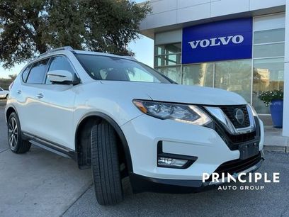 Used 2019 Nissan Rogue SL w/ Premium Package