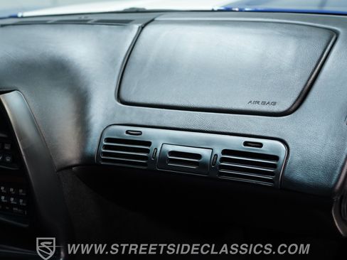 Used 1996 Chevrolet Corvette Coupe RWD image 39