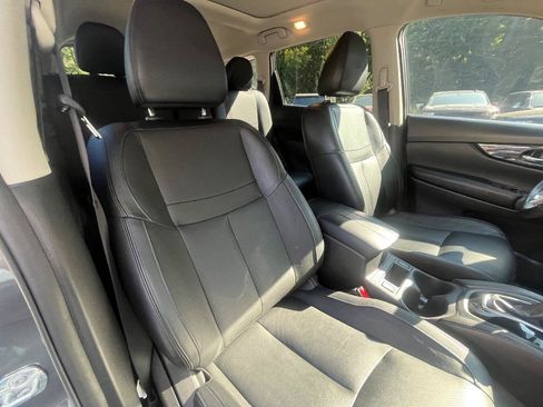 Used 2018 Nissan Rogue SL w/ Premium Package FWD image 45